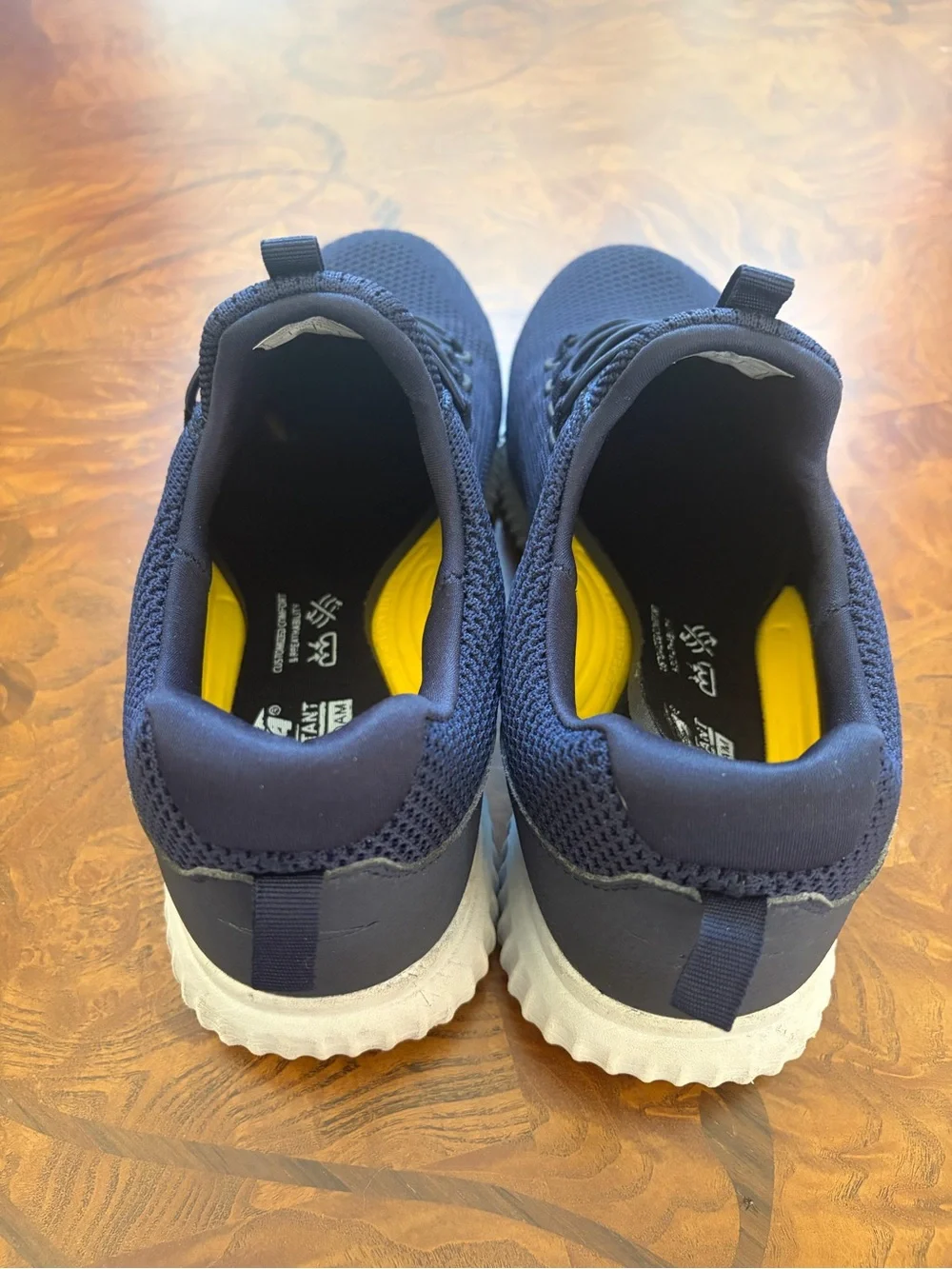 Comfort slip on sneakers